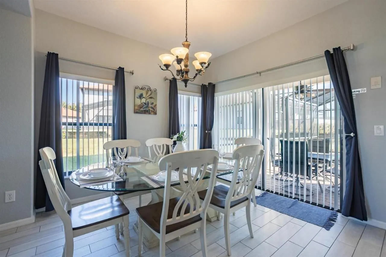 Holiday home Lazy Breeze Villa- Pool-Spa, Gameroom, Near Disney Davenport