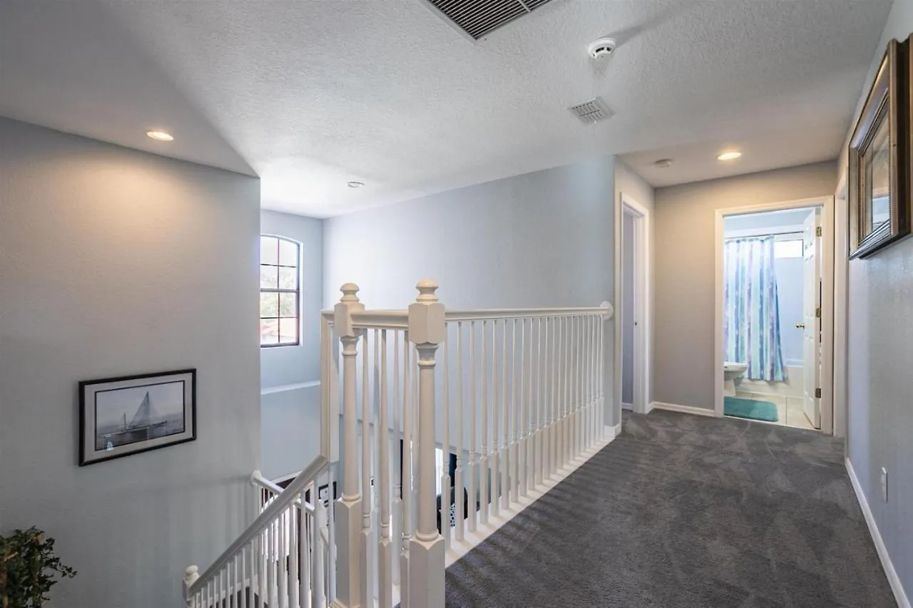 Holiday home Lazy Breeze Villa- Pool-Spa, Gameroom, Near Disney Davenport