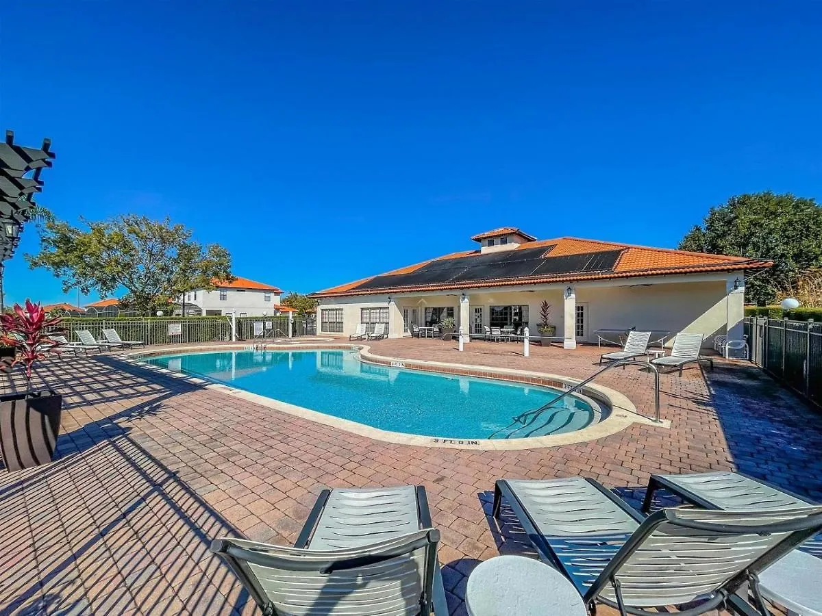 Lazy Breeze Villa- Pool-Spa, Gameroom, Near Disney Davenport Holiday home