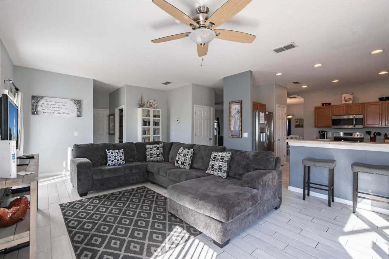 Lazy Breeze Villa- Pool-Spa, Gameroom, Near Disney Davenport Holiday home